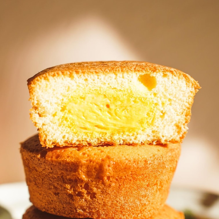 Soft Custard Cream Cakes