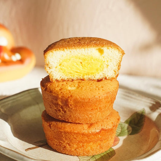 Soft Custard Cream Cakes